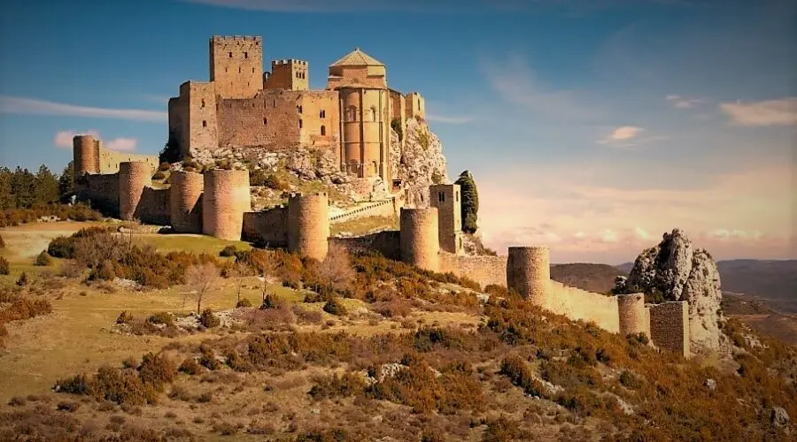 imágenes de castillos pintados hechos reales - Cómo era un castillo en la Edad Media