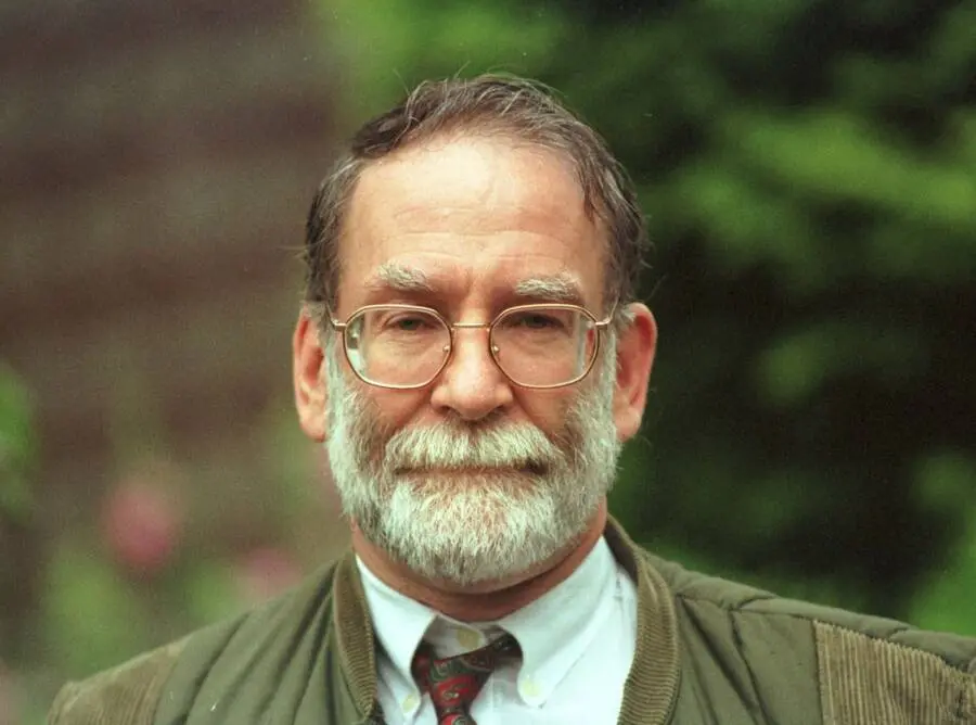 harold shipman historia real - Cómo fue la infancia de Harold Shipman