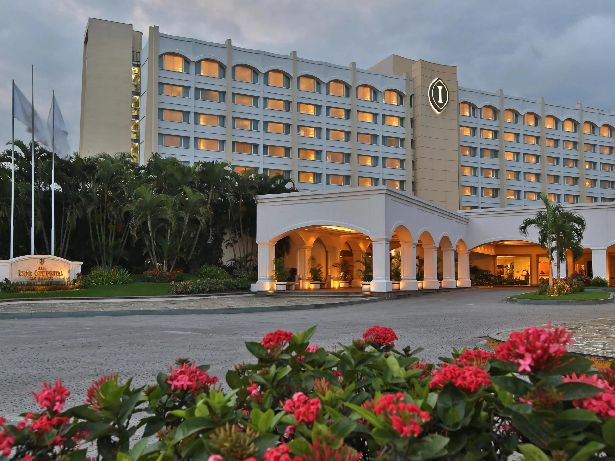 historia del hotel real intercontinental - Cómo se llama el ex hotel InterContinental Mendoza