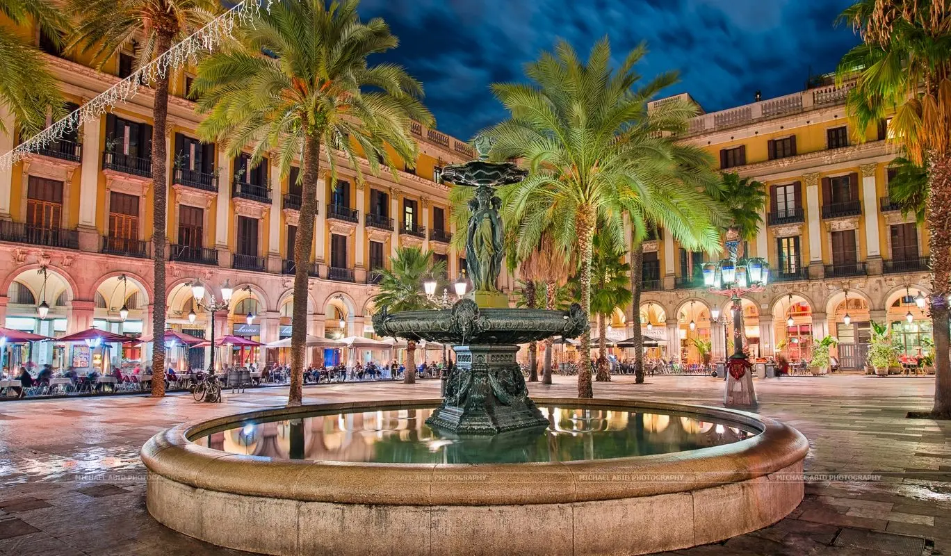 Plaza Real Barcelona: Historia y encanto de una plaza icónica - Cómo se llama la plaza Mayor de Barcelona plaza real barcelona historia - Cómo se llama la plaza Mayor de Barcelona