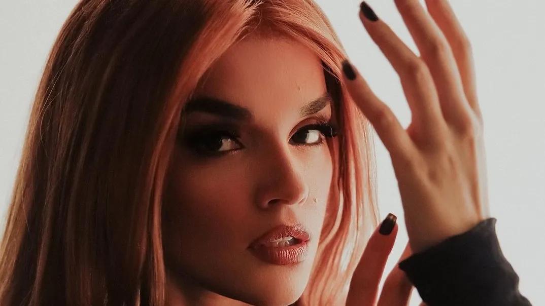 melody cantante historia real - Cómo se llama Melody en la vida real