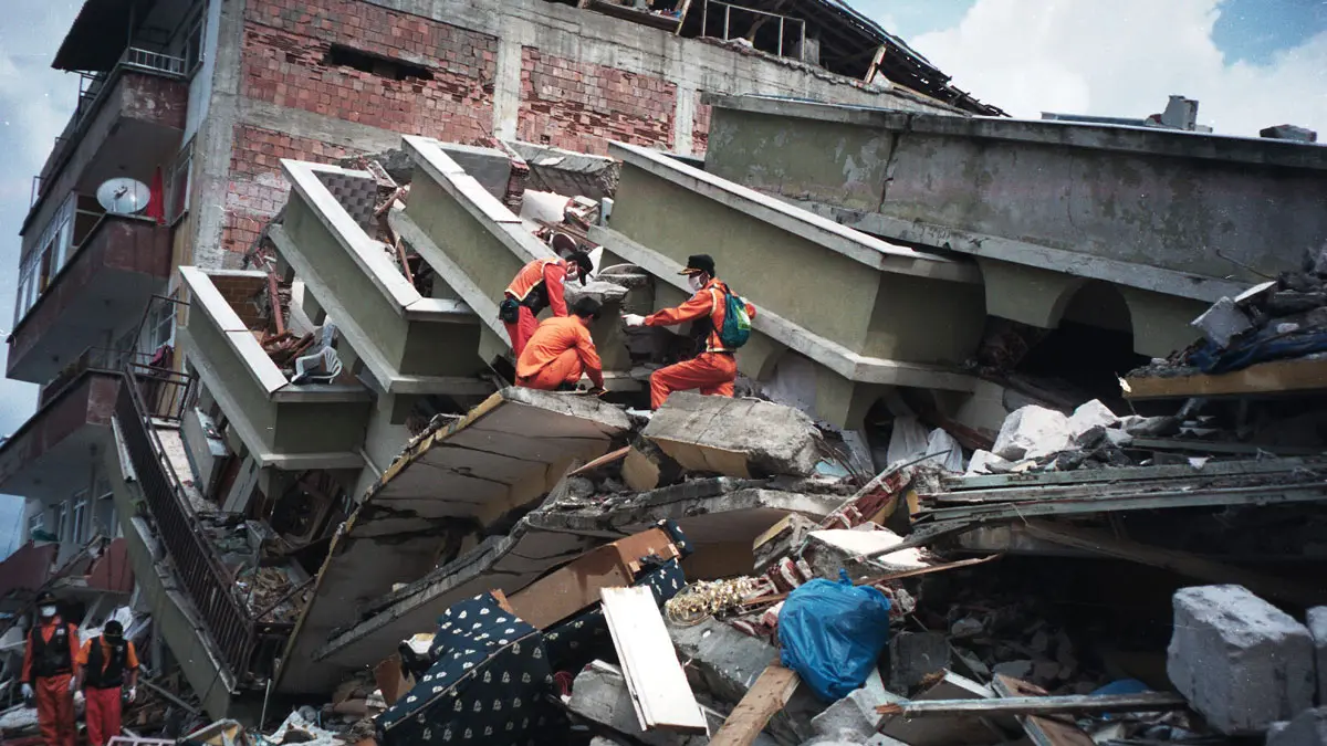 Los terremotos: Un vistazo a la fuerza de la Tierra - Cómo y porqué ocurren los terremotos hechos reales de terremotos y por porque - Cómo y porqué ocurren los terremotos
