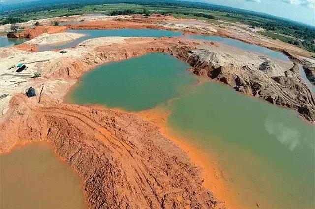 hechos reales de problemas ambientales de colombia - Cuál es la raíz del problema ambiental en Colombia