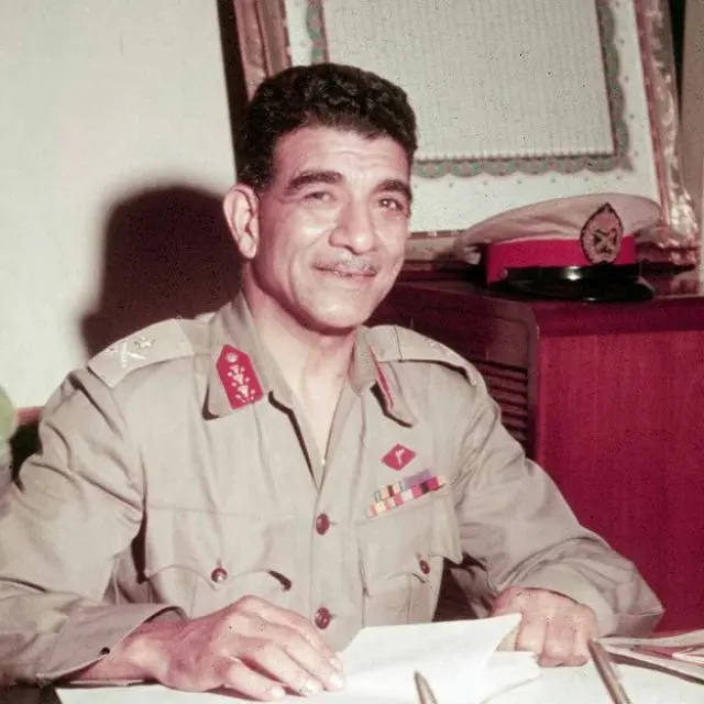 ashraf marwan historia real - Cuál fue el primer presidente de la República de Egipto