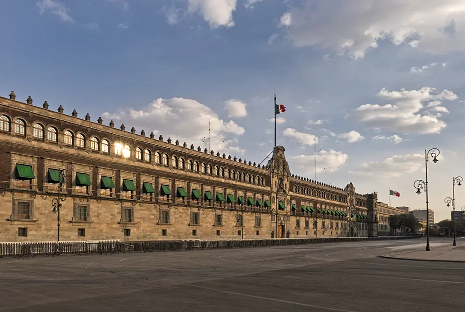 hechos historicos que conforman el palacio de gobierno - Cuándo fue construido el Palacio de Gobierno