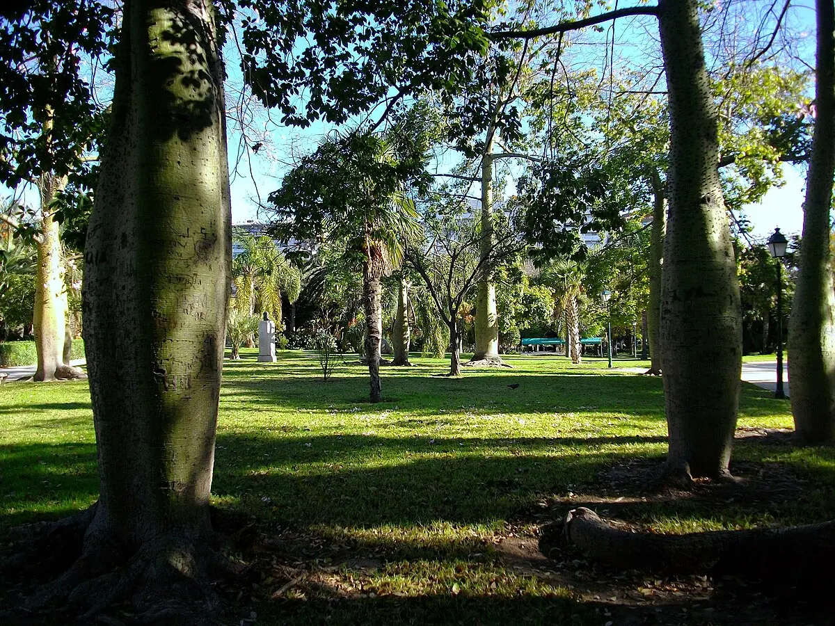 hechos historicos en jardines del real - Cuánto mide los Viveros de Valencia