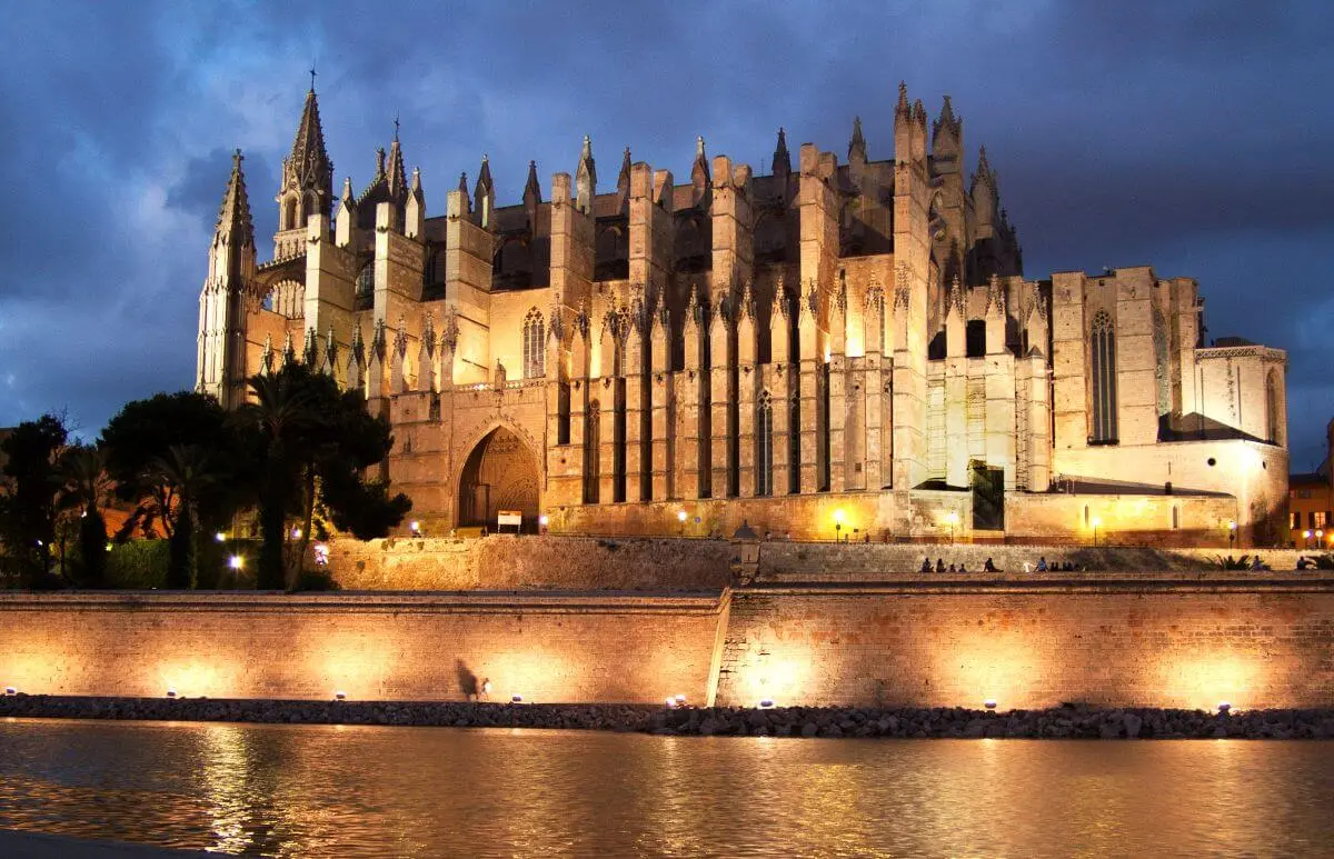 Un Viaje a través del Tiempo: La Historia de Mallorca - Cuántos años estuvieron los moros en Mallorca hechos historicos de mallorca - Cuántos años estuvieron los moros en Mallorca