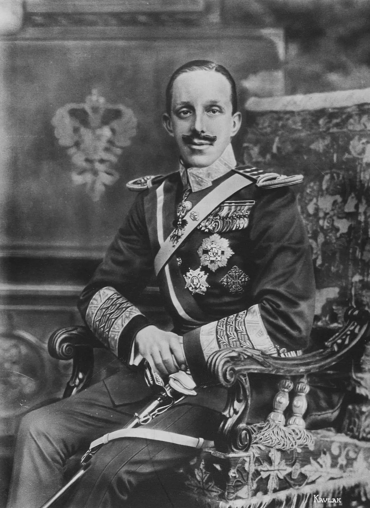 conferencias alfonso xiii real academia de la historia - Por qué Alfonso XIII renuncia a la corona