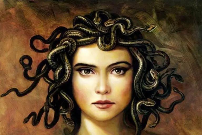 medusa historia griega imagenes reales - Por qué fue castigada Medusa