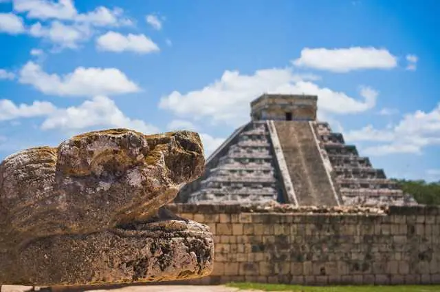 tres hechos historicos acerca de la cultura maya con fecha - Qué año existió la cultura maya