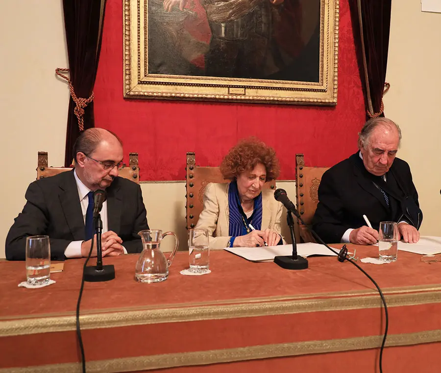 conferencias en la real academia de la historia - Qué es una conferencia según la RAE