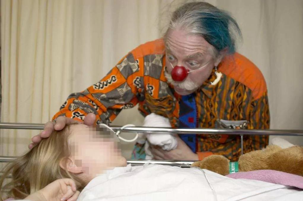 patch adams historia real - Qué hace Patch Adams en la actualidad