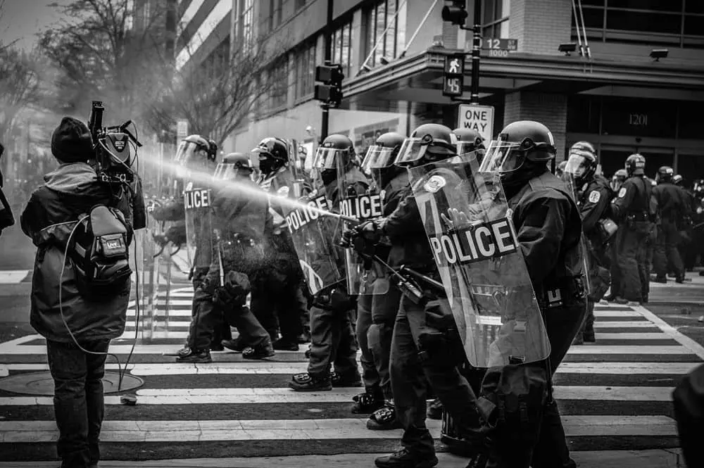 Antidisturbios: Hechos Reales y Controversias - Qué hacen los antidisturbios antidisturbios hechos reales - Qué hacen los antidisturbios