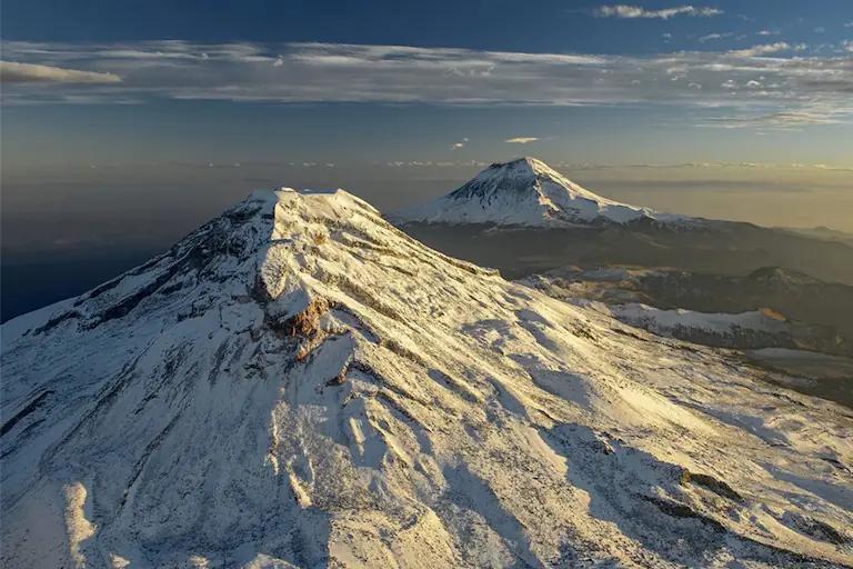 historia del volcán popocatépetl real - Que hay dentro del volcán Popocatépetl