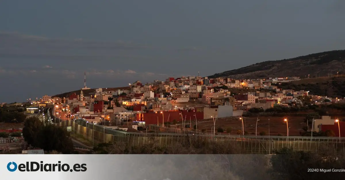 historia del futbol en el barrio real de melilla - Qué idioma se habla en Melilla