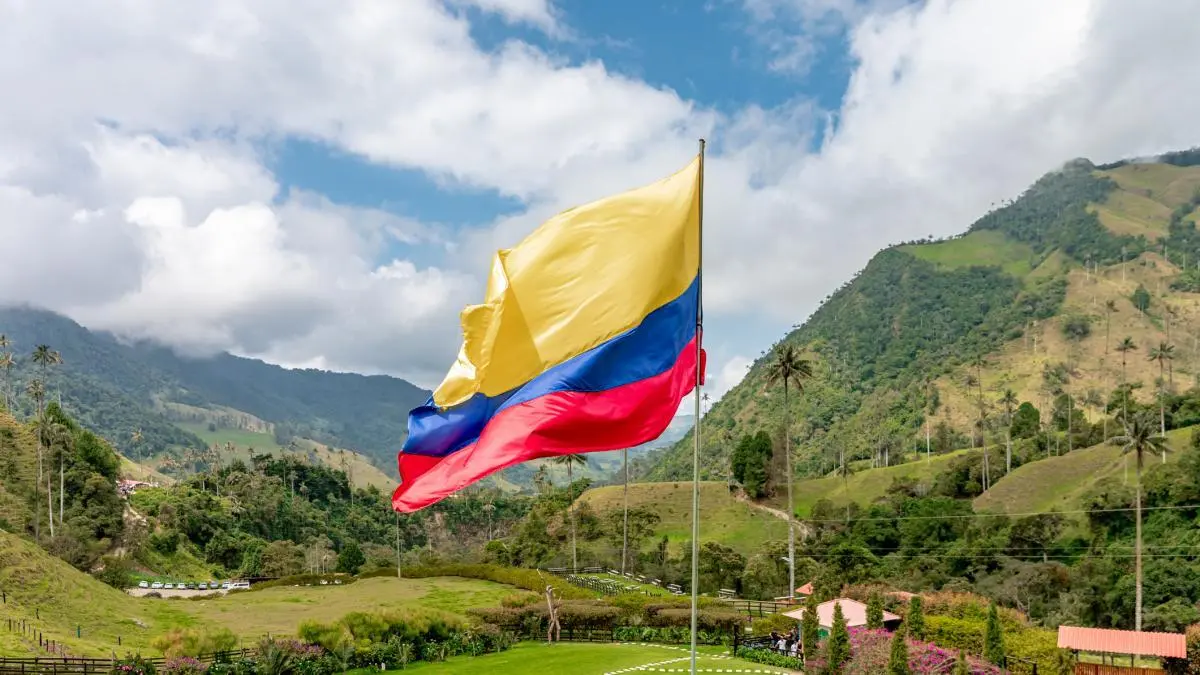 hechos historicos de nuestro pais colombia - Que sucedió para que nuestro país se llame Colombia