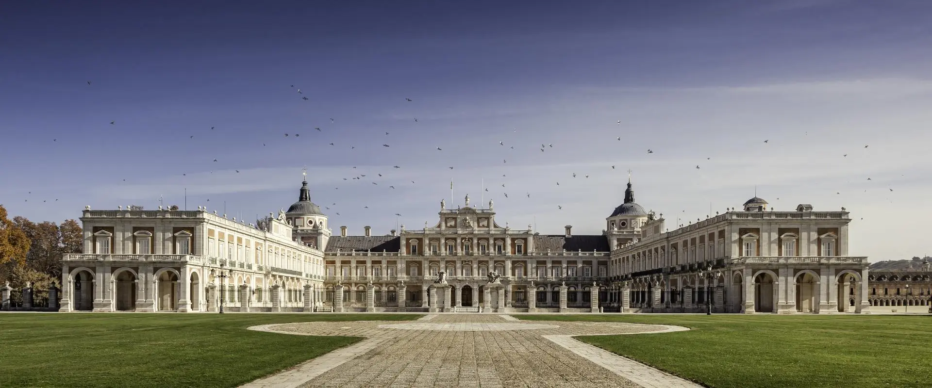 historia del real sitio de aranjuez - Quién construyó el Palacio Real de Aranjuez