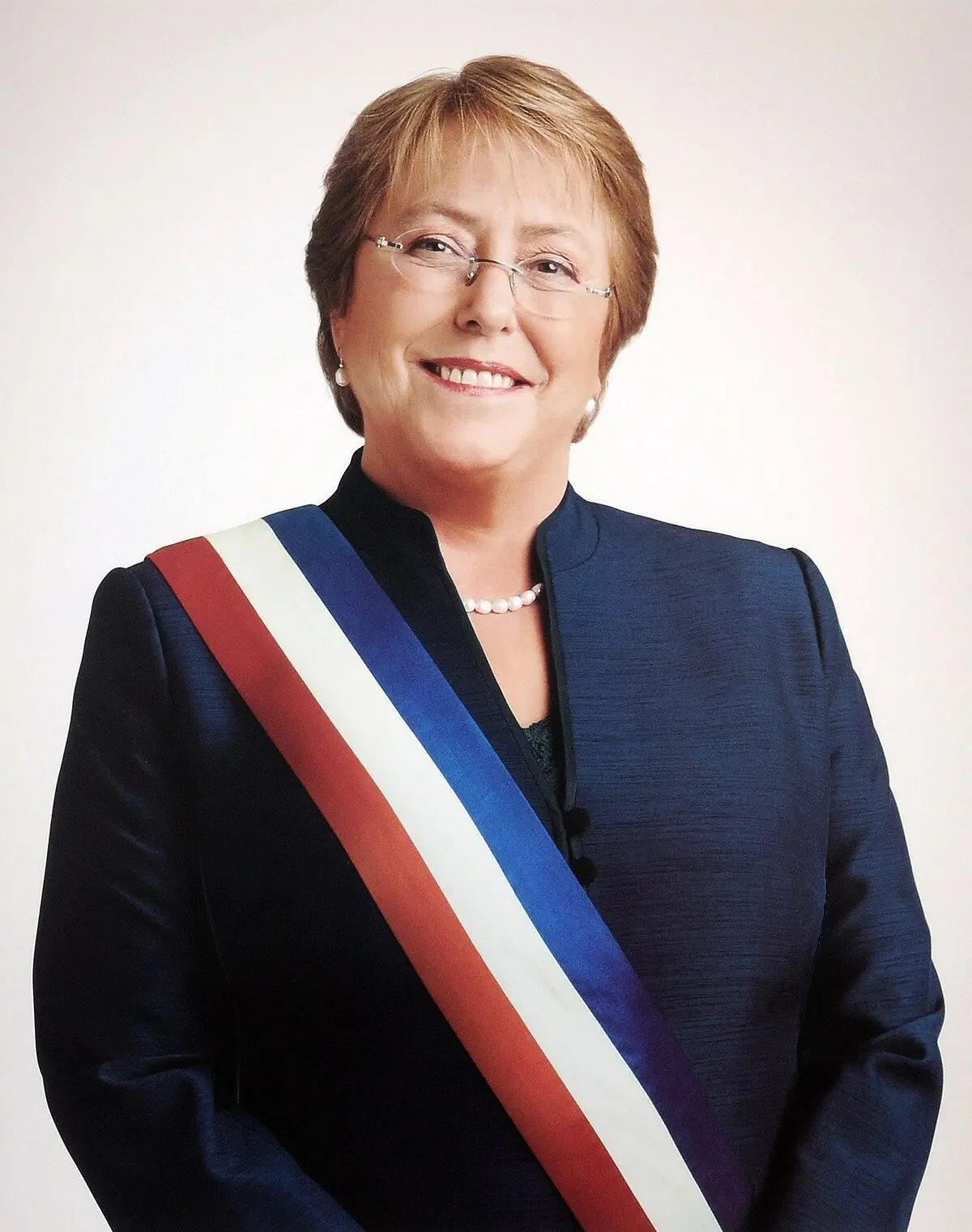 Los Hitos del Gobierno de Michelle Bachelet: Un Legado de Progreso y Conflictos - Quién era presidente el 2015 en Chile hechos historicos del gobierno de michelle bachelet - Quién era presidente el 2015 en Chile