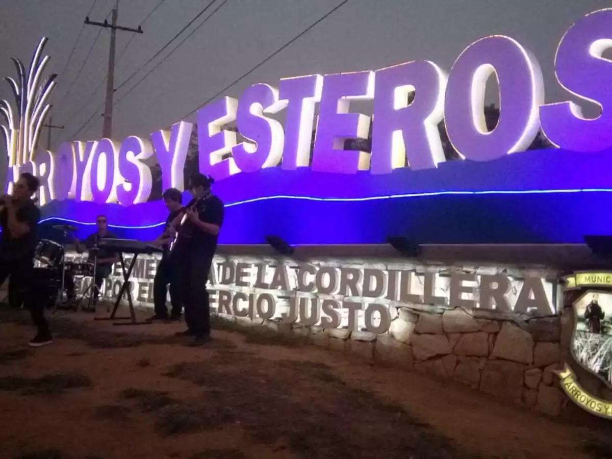 Arroyos Y Esteros Historia, Cultura Y
