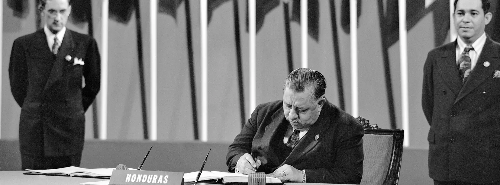 personajes historicos que han hecho paginas web de naciones unias - Quién realizó la ONU